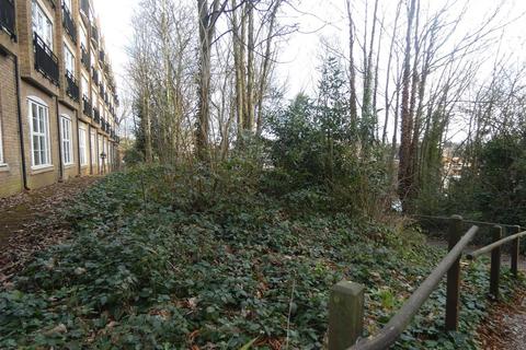 77 Caversham Place, Sutton Coldfield, B73 6HW