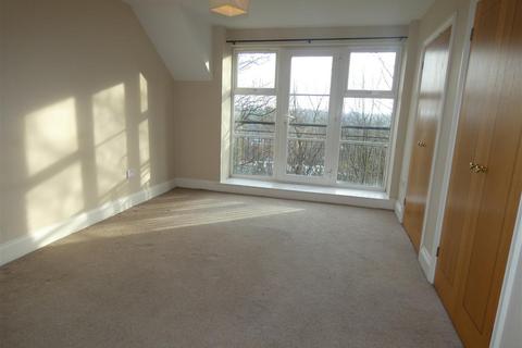 77 Caversham Place, Sutton Coldfield, B73 6HW