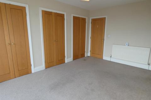 77 Caversham Place, Sutton Coldfield, B73 6HW