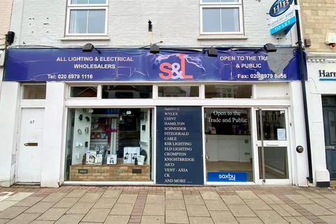 Shop to rent, Walton Road, East Molesey