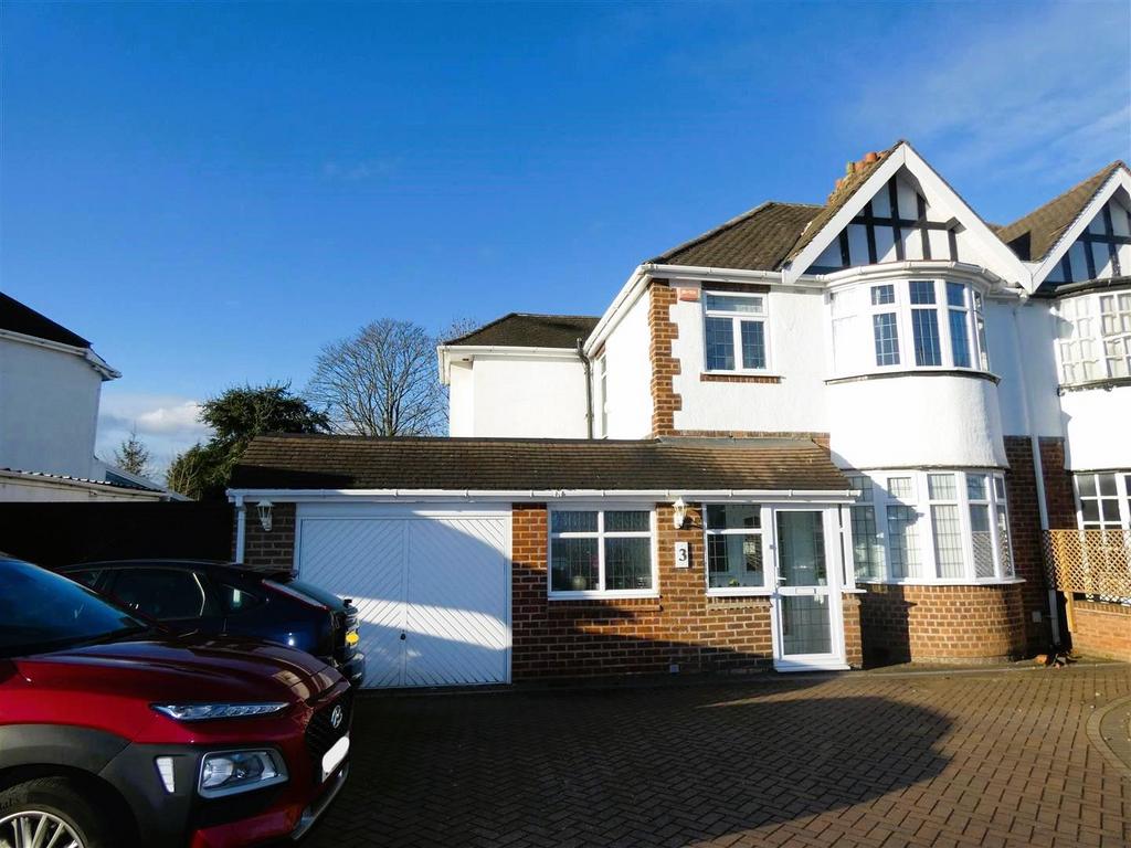 Melrose Avenue, Sutton Coldfield 3 bed semidetached house for sale £450,000