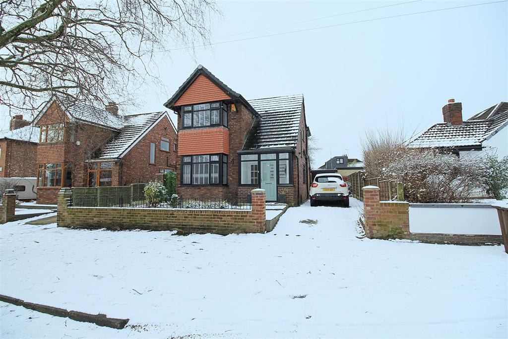 Foxhall Road, Manchester M34 3 bed detached house for sale £345,000