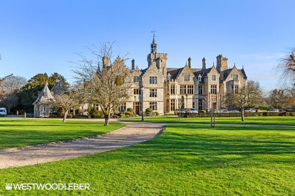 Gilston Park House, Gilston CM20 3 bed flat for sale £775,000