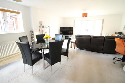 4 Buildwas Close, Daventry, NN11 2PF