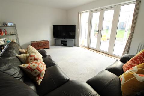 4 Buildwas Close, Daventry, NN11 2PF