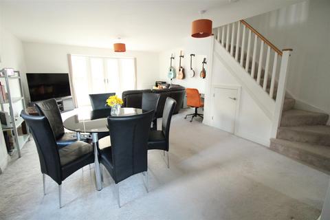 4 Buildwas Close, Daventry, NN11 2PF