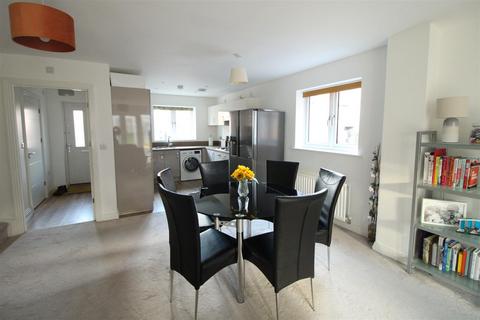 4 Buildwas Close, Daventry, NN11 2PF