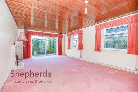 2 bedroom detached bungalow for sale, Warners Avenue, Hoddesdon EN11