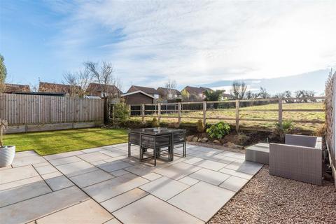 4 bedroom detached house for sale, Meadow Court, Leicester LE12