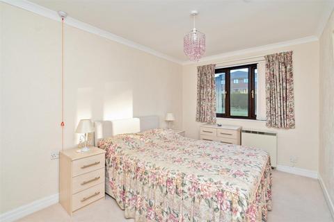2 bedroom flat for sale - Kelvedon Grove, Solihull