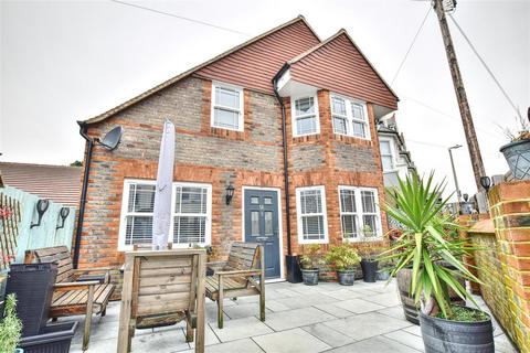 4 bedroom detached house for sale, Reginald Road, Bexhill-On-Sea