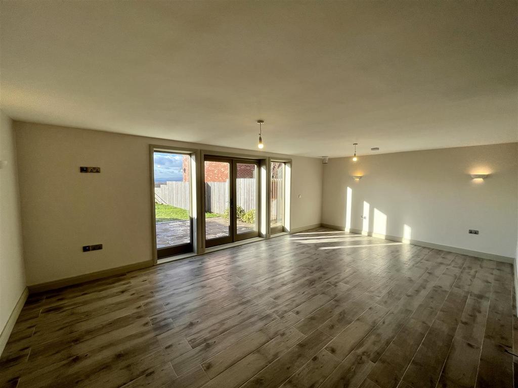 Tilston Road, Malpas 5 bed house for sale £735,000