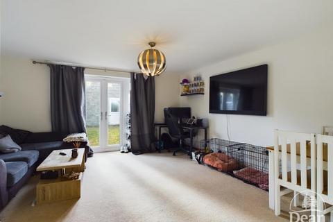 3 bedroom semi-detached house for sale, Sneyd Wood Road, Cinderford