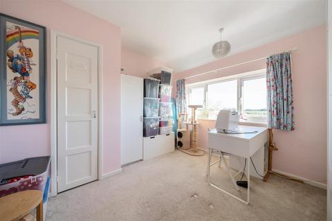 48 Keysoe Road, Thurleigh, Bedford, MK44 2DZ