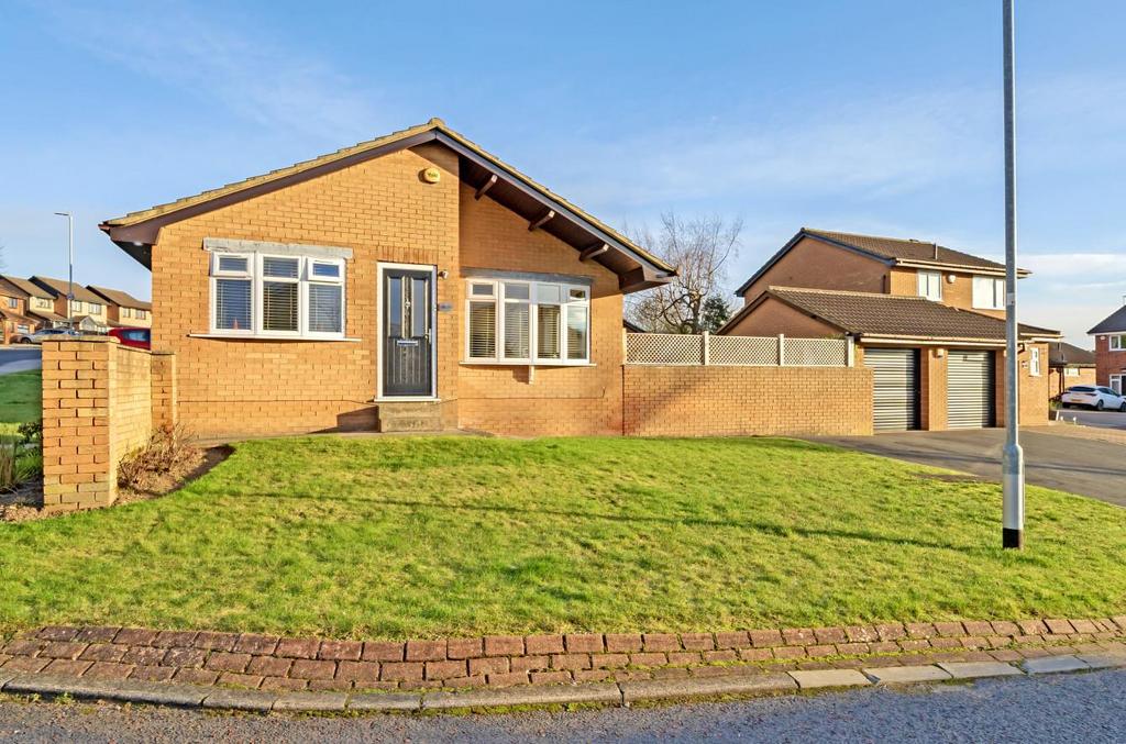 Haven Chase, Cookridge, LS16 6SG 3 bed detached bungalow for sale £400,000