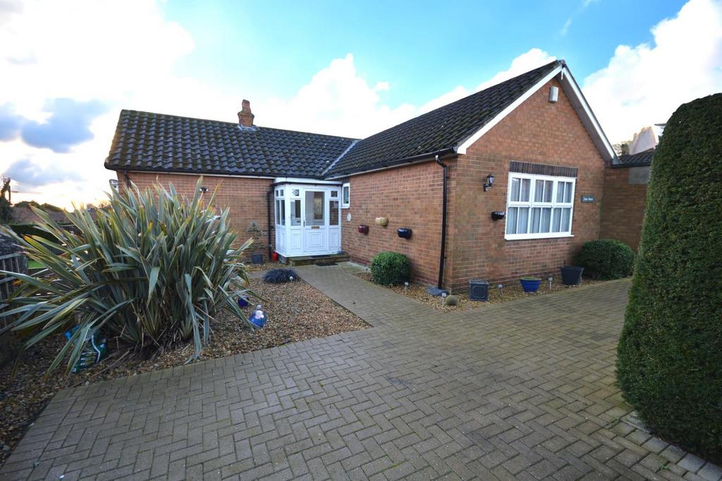 Hall Lane, Heighington Village... 3 bed detached bungalow for sale £