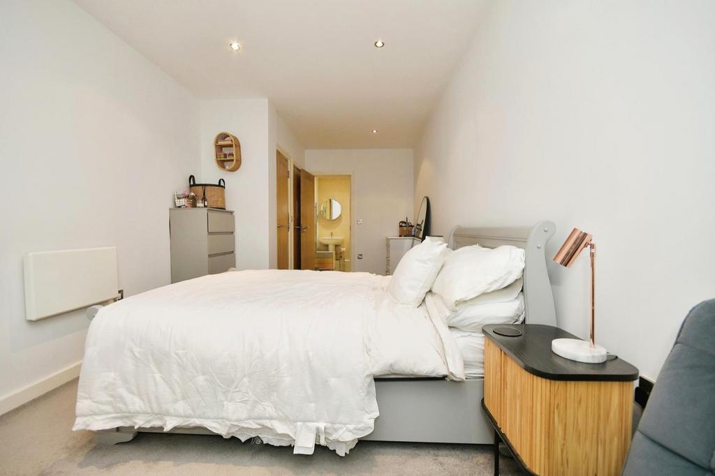 Bedroom no.1