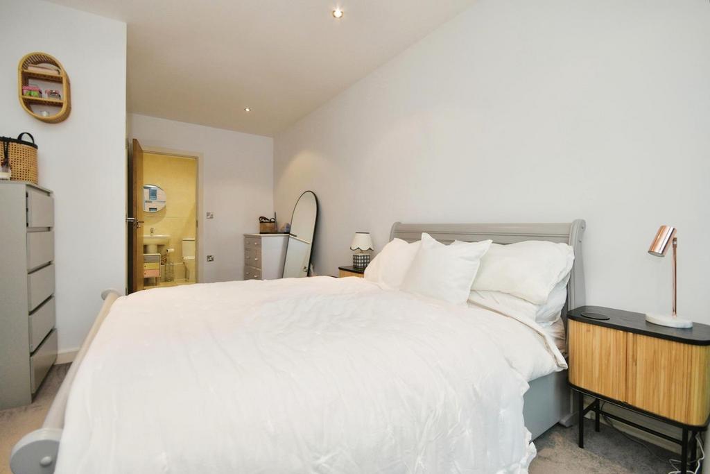 Bedroom no.1