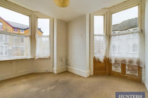 1 bedroom flat for sale, West Street, Scarborough