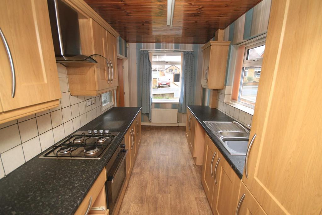 Lincoln Grove, Roberttown, Liversedge 3 bed semidetached bungalow for