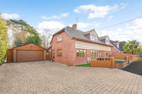 4 bedroom detached house for sale - Merry Gardens, North Baddesley, Hampshire
