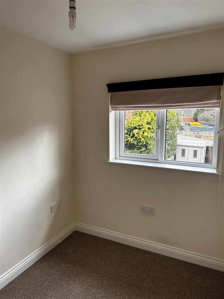 Adelaide Road, Andover SP10 2 bed detached house to rent £1,100 pcm