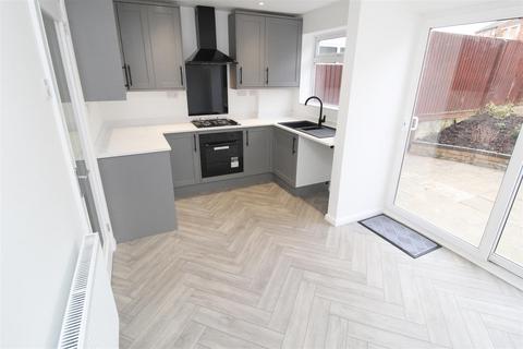 44 Carroll Close, Newport Pagnell, MK16 8QH