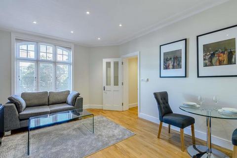 1 bedroom apartment to rent, Hamlet Gardens, London W6