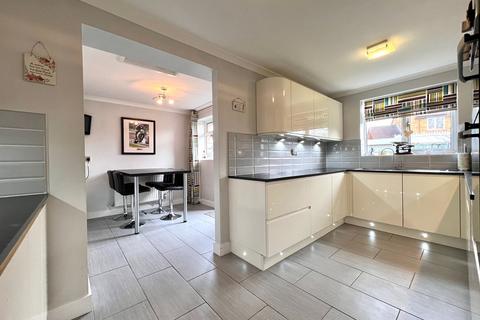 4 bedroom detached house for sale - Rainer Close, Stratton St Margaret, Swindon, SN3
