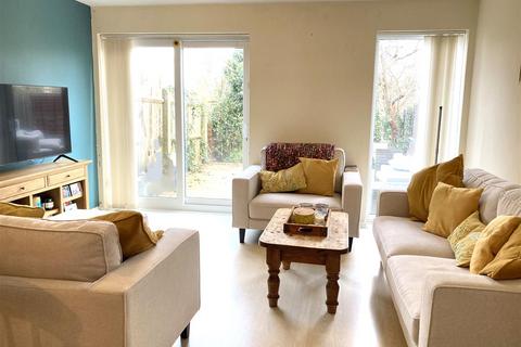 58 Bunyan Close, Pirton, Hitchin, SG5 3RE