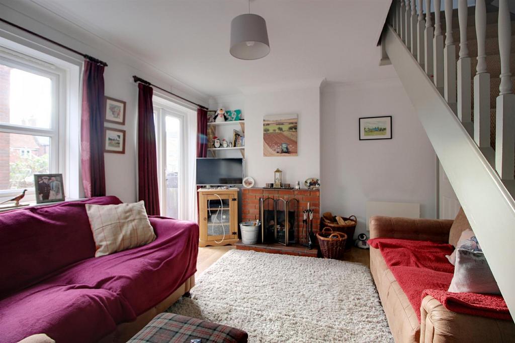 Ollands Road, Reepham 2 bed terraced house to rent £875 pcm (£202 pw)