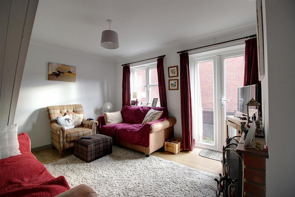 Ollands Road, Reepham 2 bed terraced house to rent £875 pcm (£202 pw)
