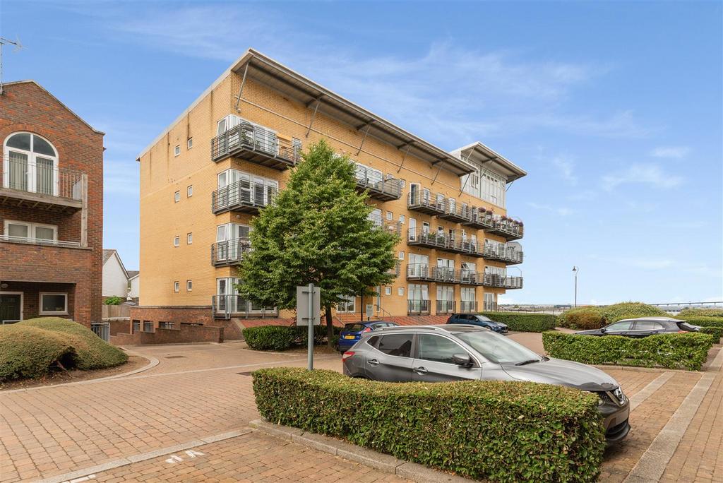 Carmichael Avenue, Ingress Park... 2 bed apartment for sale £280,000