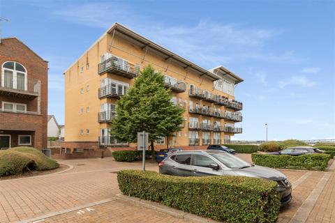 2 bedroom apartment for sale, Carmichael Avenue, Ingress Park, Greenhithe