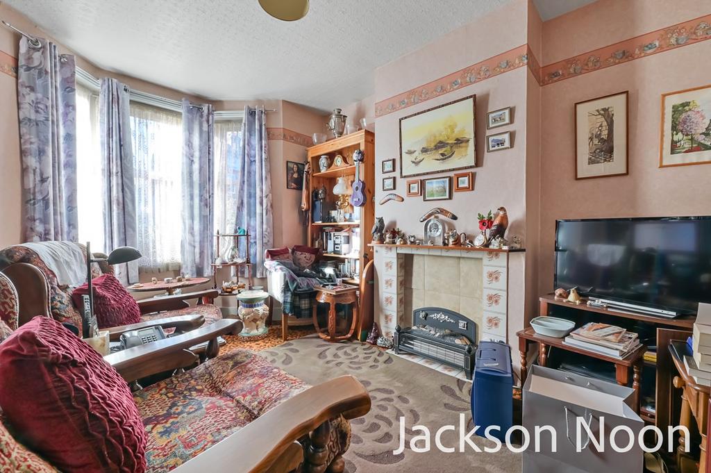 Elm Road, Ewell Village, KT17 2 bed terraced house for sale £425,000