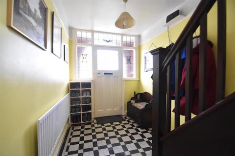 3 bedroom semi-detached house for sale, 17 Lyth Hill Road, Bayston Hill, Shrewsbury, SY3 0EW