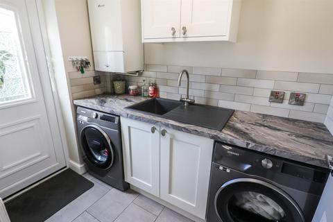 1 Barber Close, Oswestry, SY11 2UE
