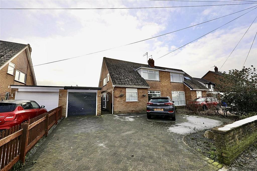 Northgate, Cottingham 3 bed semidetached house for sale £285,000