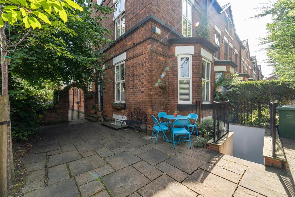 Burton Road, West Didsbury 5 bed end of terrace house for sale £650,000