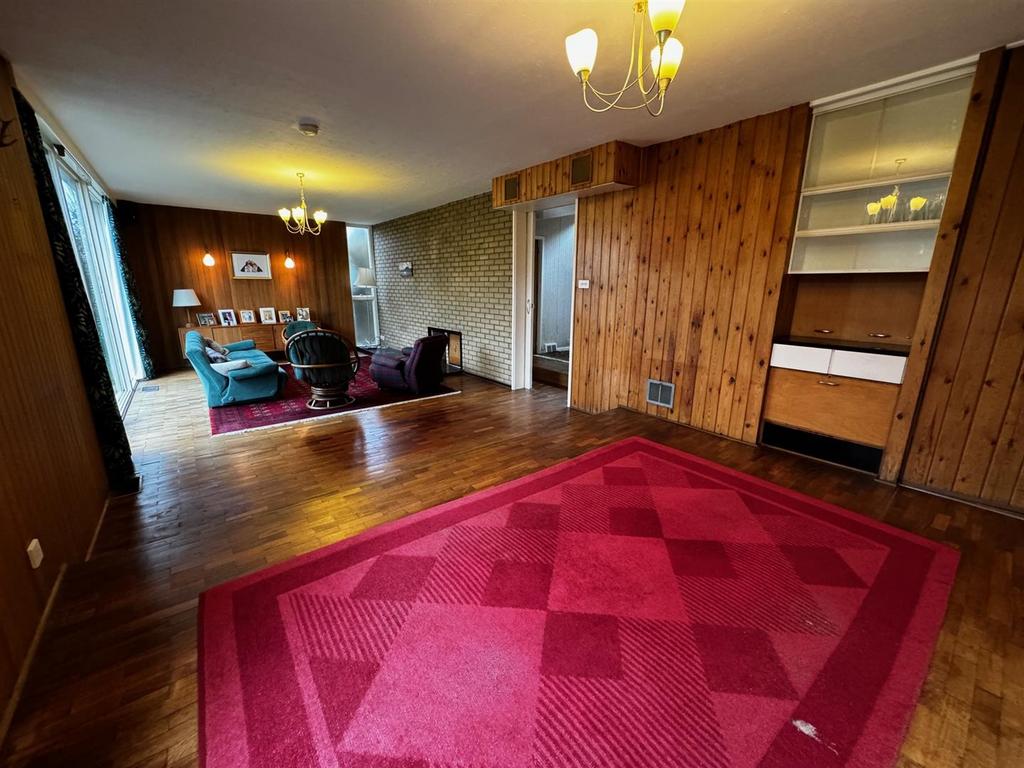 Willowtree Avenue, Durham 4 bed detached house for sale £395,000