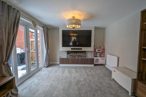 4 bedroom detached house for sale, Adamson Grove, Leigh