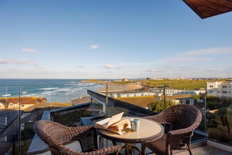 2 bedroom flat for sale, Pentire | Newquay | North Cornwall