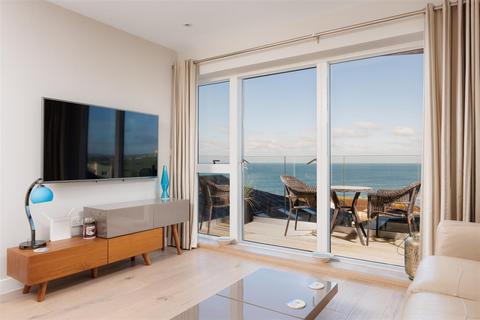 2 bedroom flat for sale, Pentire | Newquay | North Cornwall