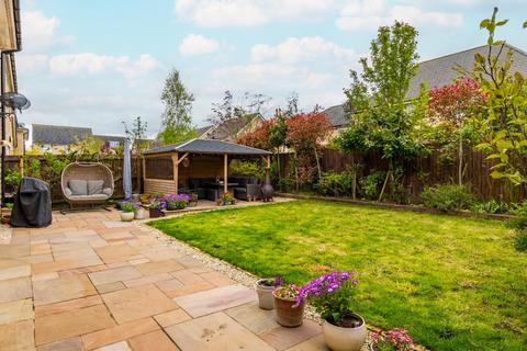 4 bedroom detached house for sale, Fairfax Gardens, Tadcaster LS24