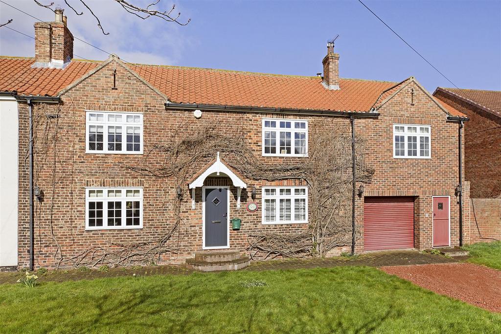 Middlesbrough TS8 5 bed character property for sale £895,000
