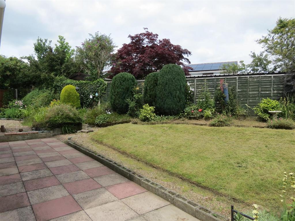 8 Eldon Drive NEW - Rear 1.JPG