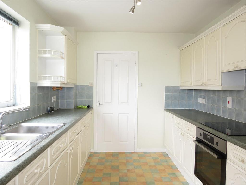 8 Eldon Drive NEW - Kitchen 1.JPG
