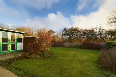 14 Chestnut Close, Bridlington, YO16 6YT