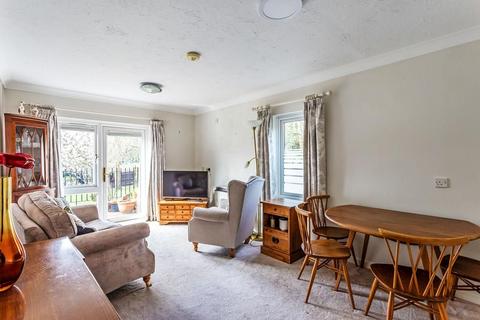 2 bedroom retirement property for sale, BELMONT ROAD, LEATHERHEAD, KT22