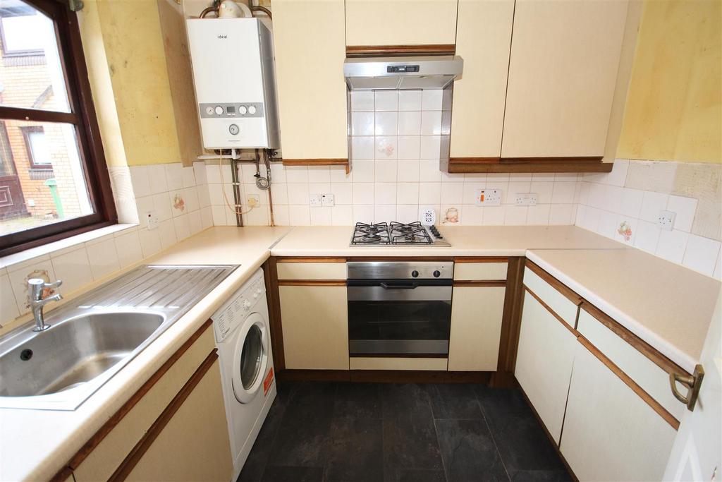 Penydarren Drive, Cardiff 2 bed terraced house for sale £200,000